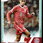 Jamal Musiala - Bayern Munich - Base paralela Neon Green X-Fractor numerada 257/399 - #42