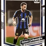 Hakan Calhanoglu - Inter de Milan - Paralela Optic - #137